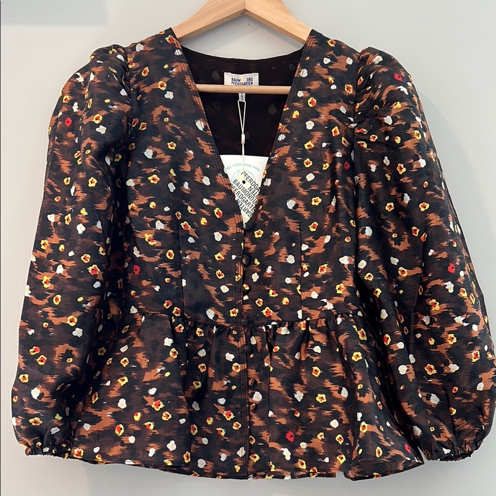 NWT BAUM UND PFERDGARTEN Mallow Top  - Cheetah Garden - Designer - Sz 32